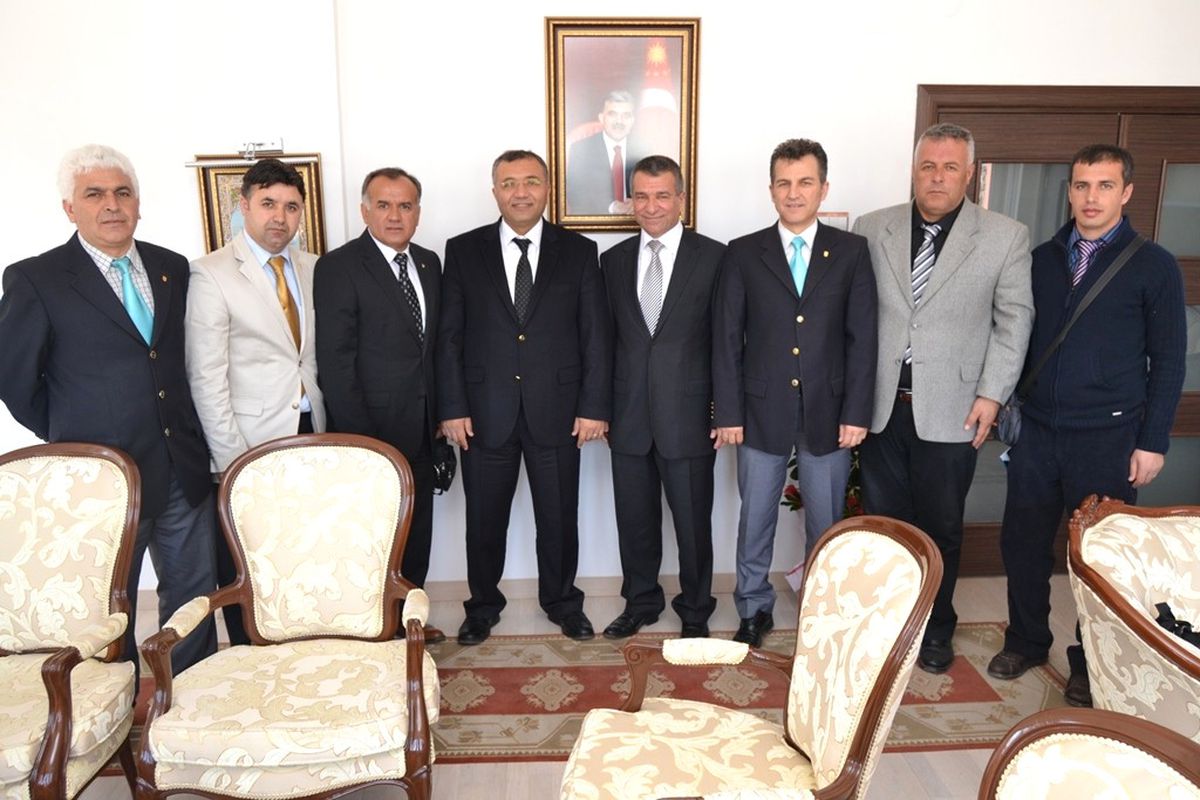 Hakemler Vali\'yi Ziyaret Etti