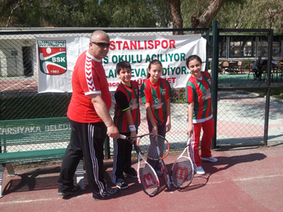 "Havalar Isındı, Haydi Tenis Oynamaya"