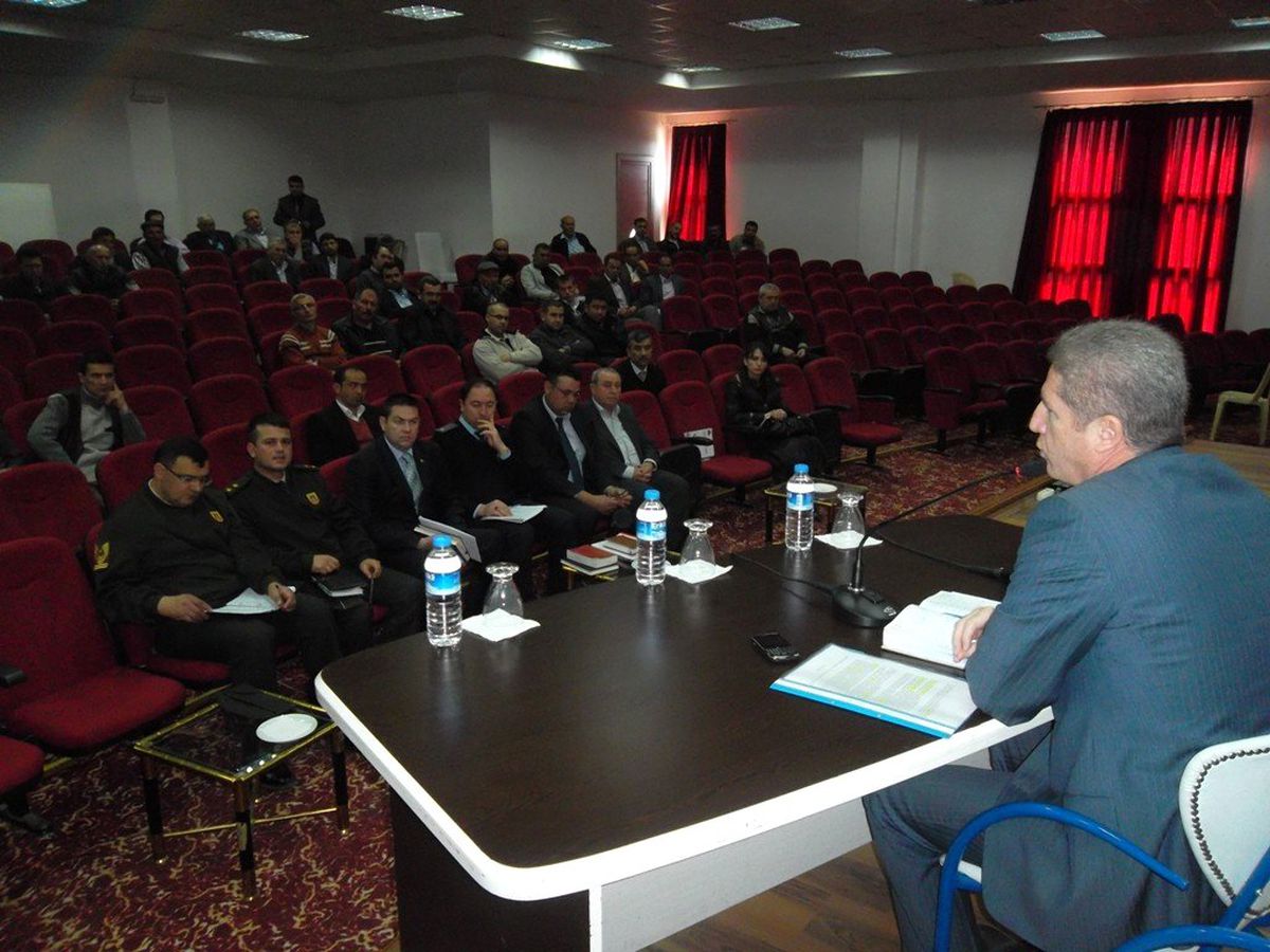 Kaymakam, Kahvehanecilerle Toplantı Yaptı