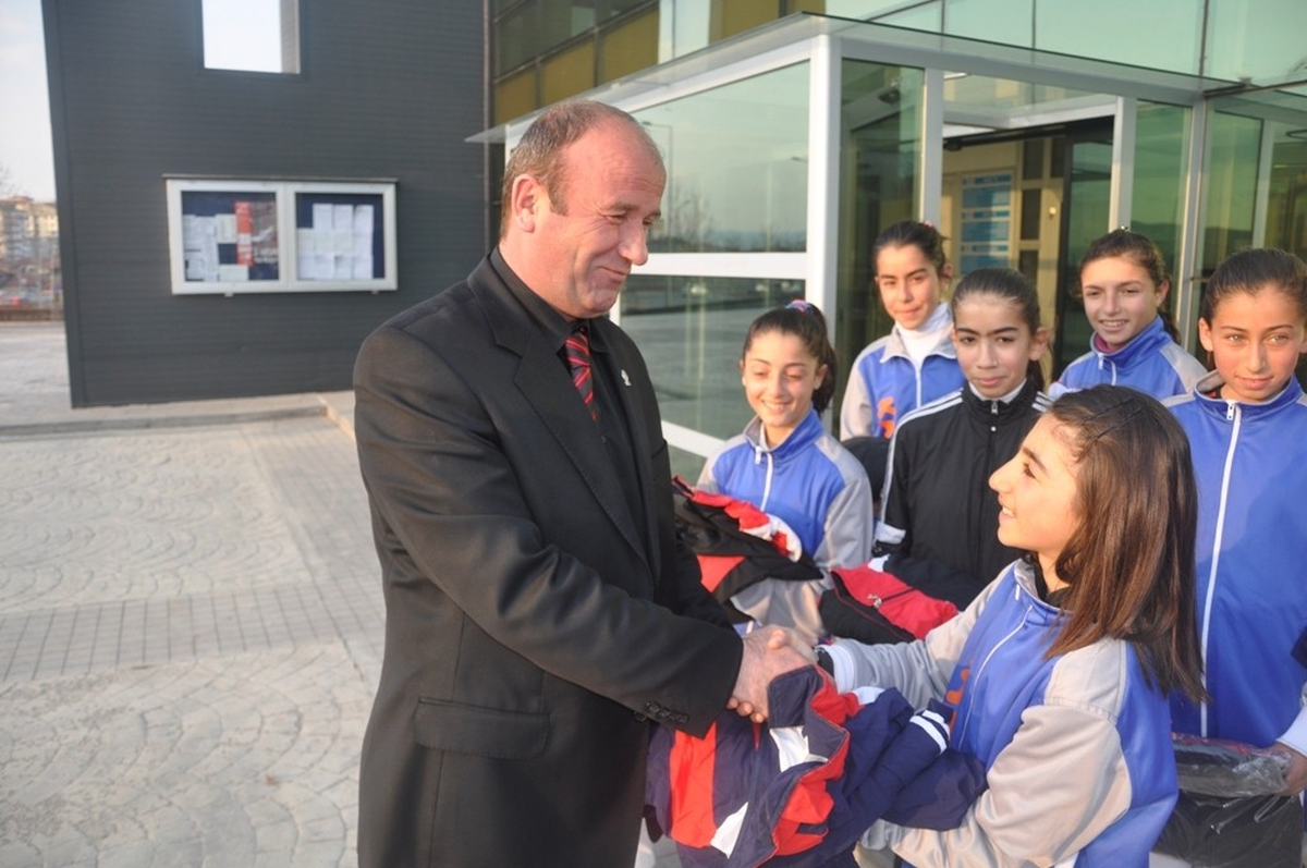 "Kayseri 4 Yıl İçinde Spor ve Atletizm Kenti Olacak"