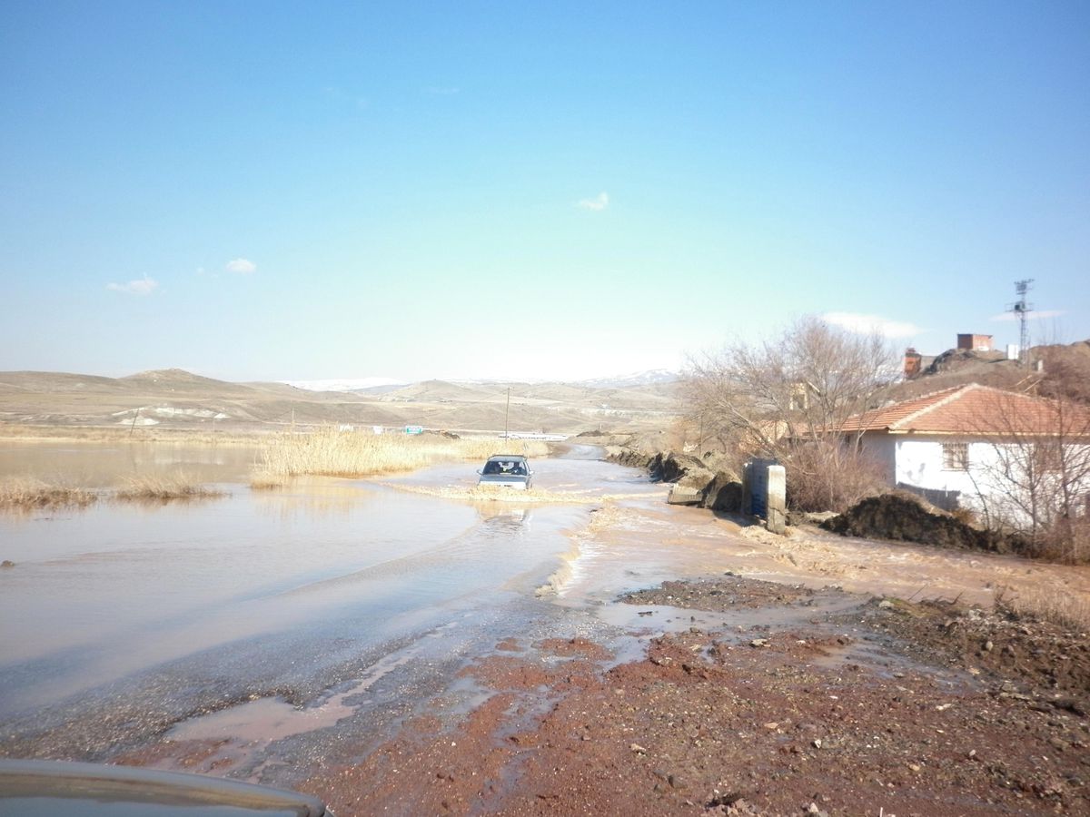 Kırıkkale'de Ali Çayı Taştı