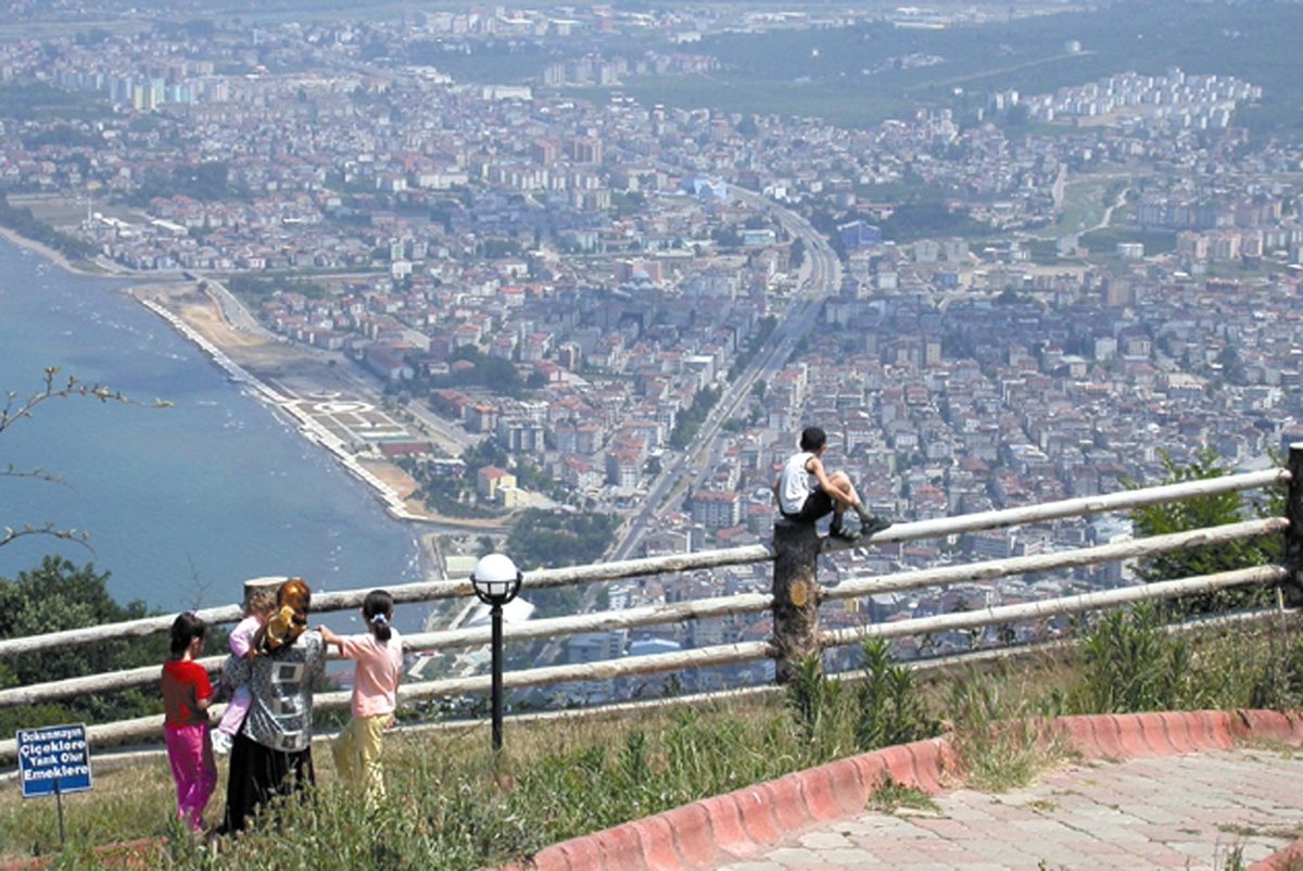 Ordu\'nun Nüfusu Her Yıl Azalıyor