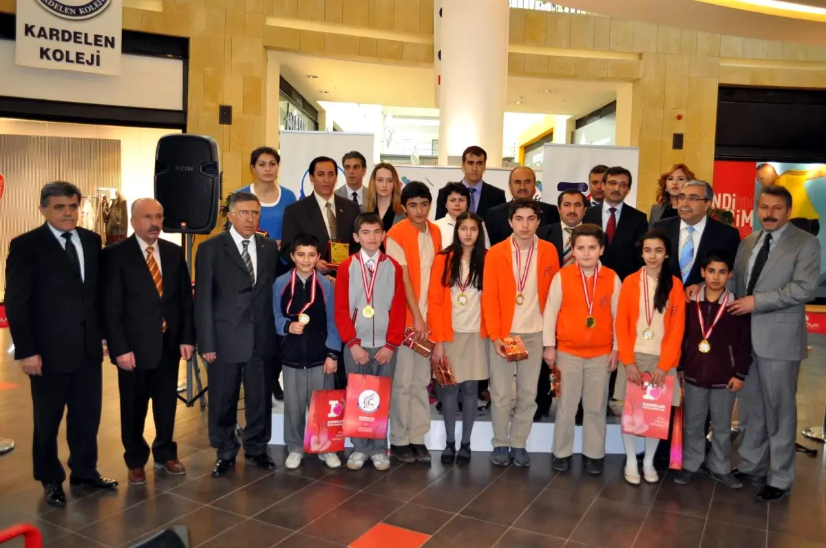 Özel Kardelen Koleji Matematik Olimpiyatları Ödül Töreni Yapıldı