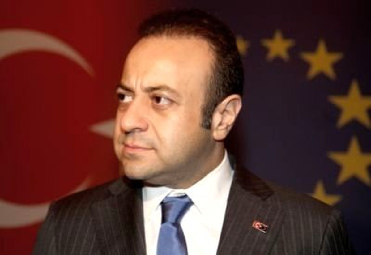 AB Bakanı ve Başmüzakereci Bağış Belçika\'da