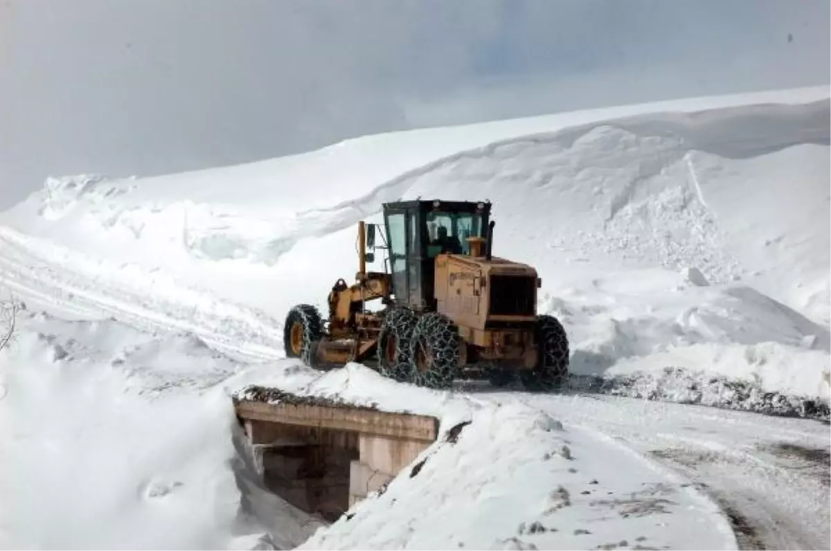 Ardahan\'dan 24 Mart\'ta Kar Görüntüleri