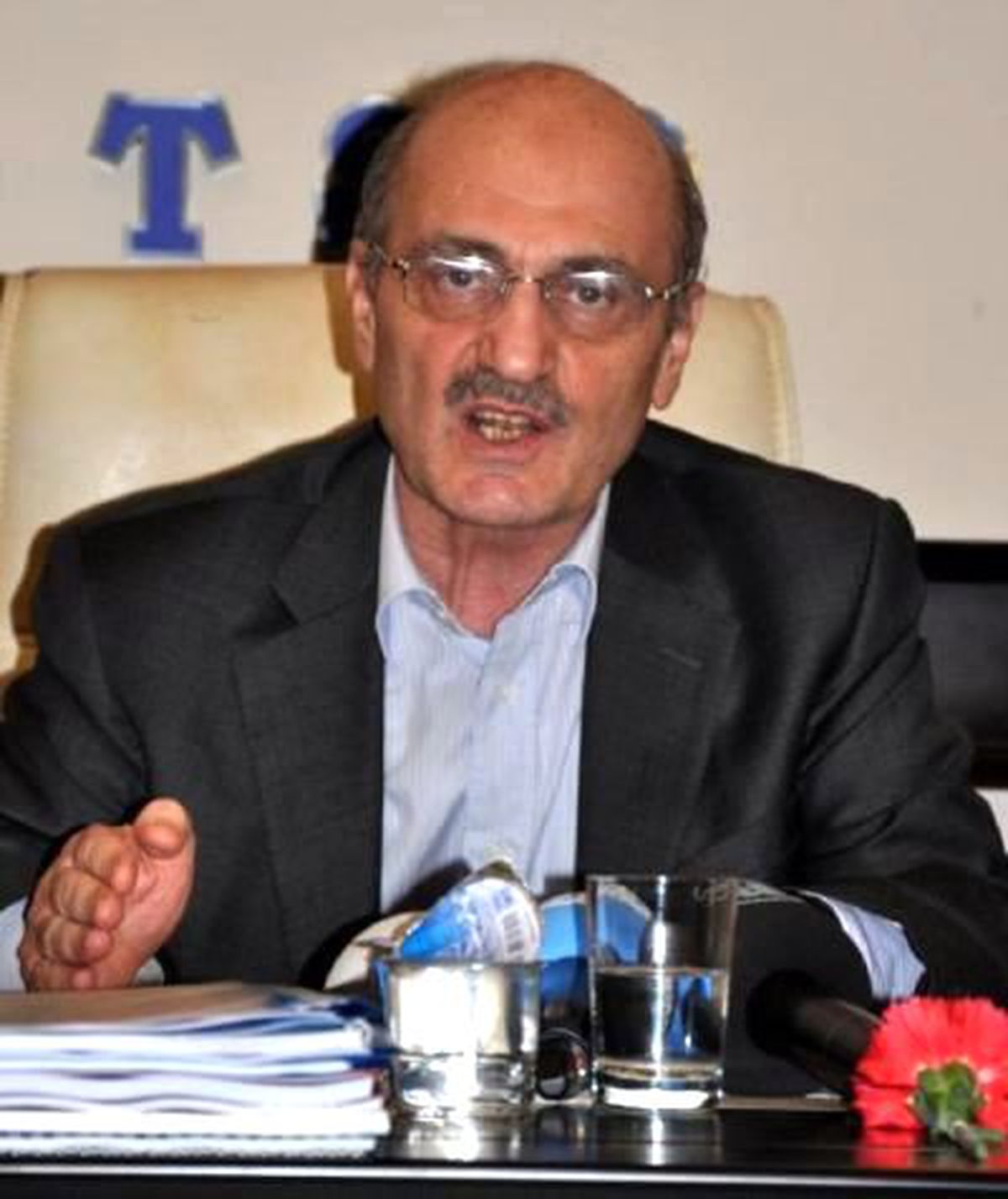 Bakan Bayraktar Horon Tepti, Türkü Söyledi (2)