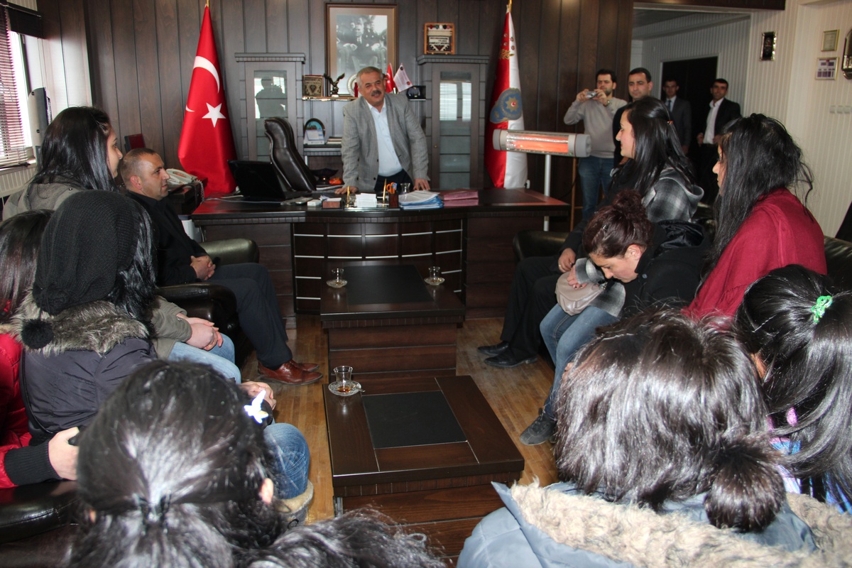 Bayan Futbol Takımına İl Emniyet Müdüründen Destek