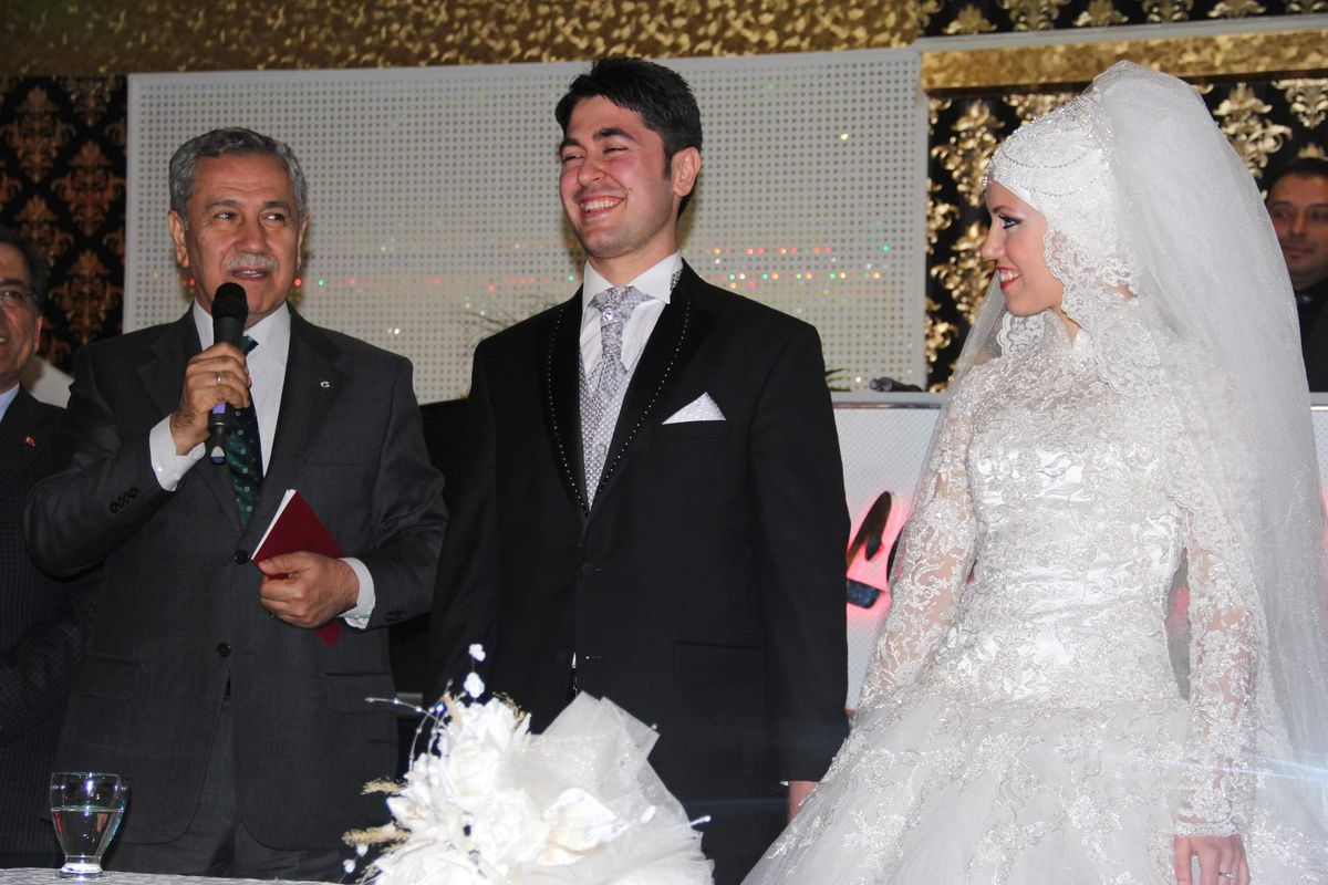 Bülent Arınç, Nikah Şahidi Oldu