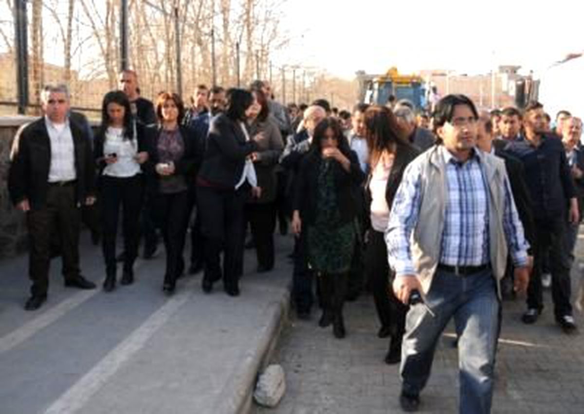 BDP\'li Kaplan, Polisle Tartıştı