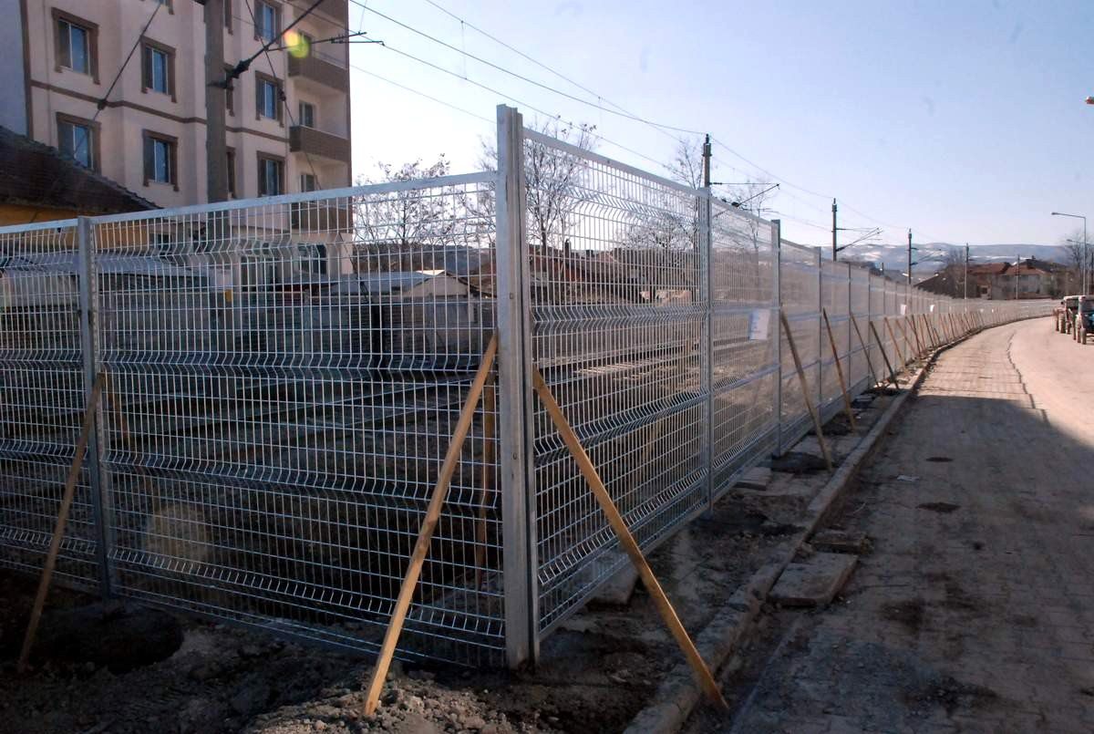 Çocukların Demir Yolu Çevresinde Tehlikeli Oyunu