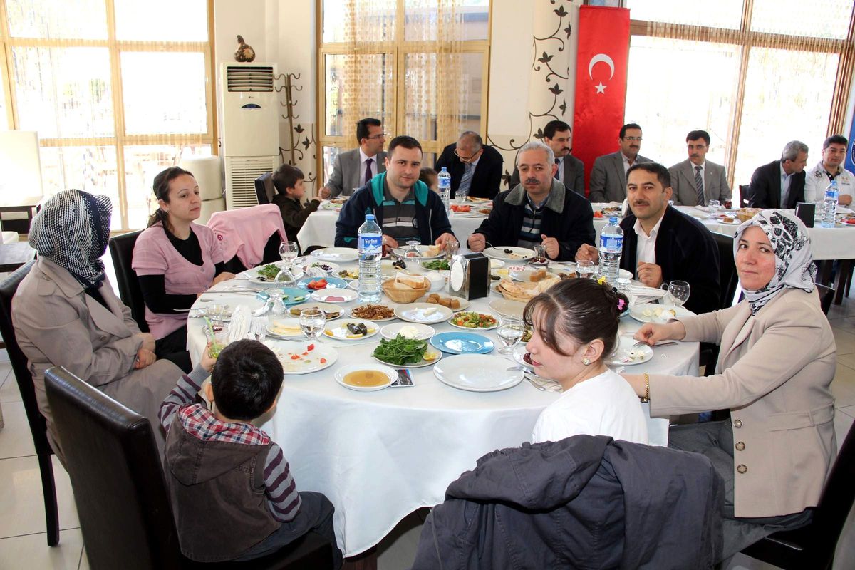 Eğitim Birsen Okul Temsilcileri Bir Araya Geldi