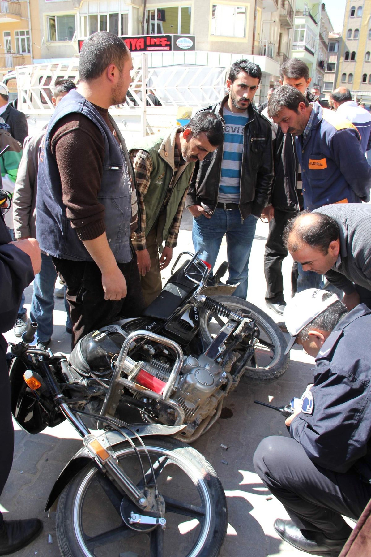 Ehliyetsiz Motosiklet Sürücü Çocuğa Çarptı