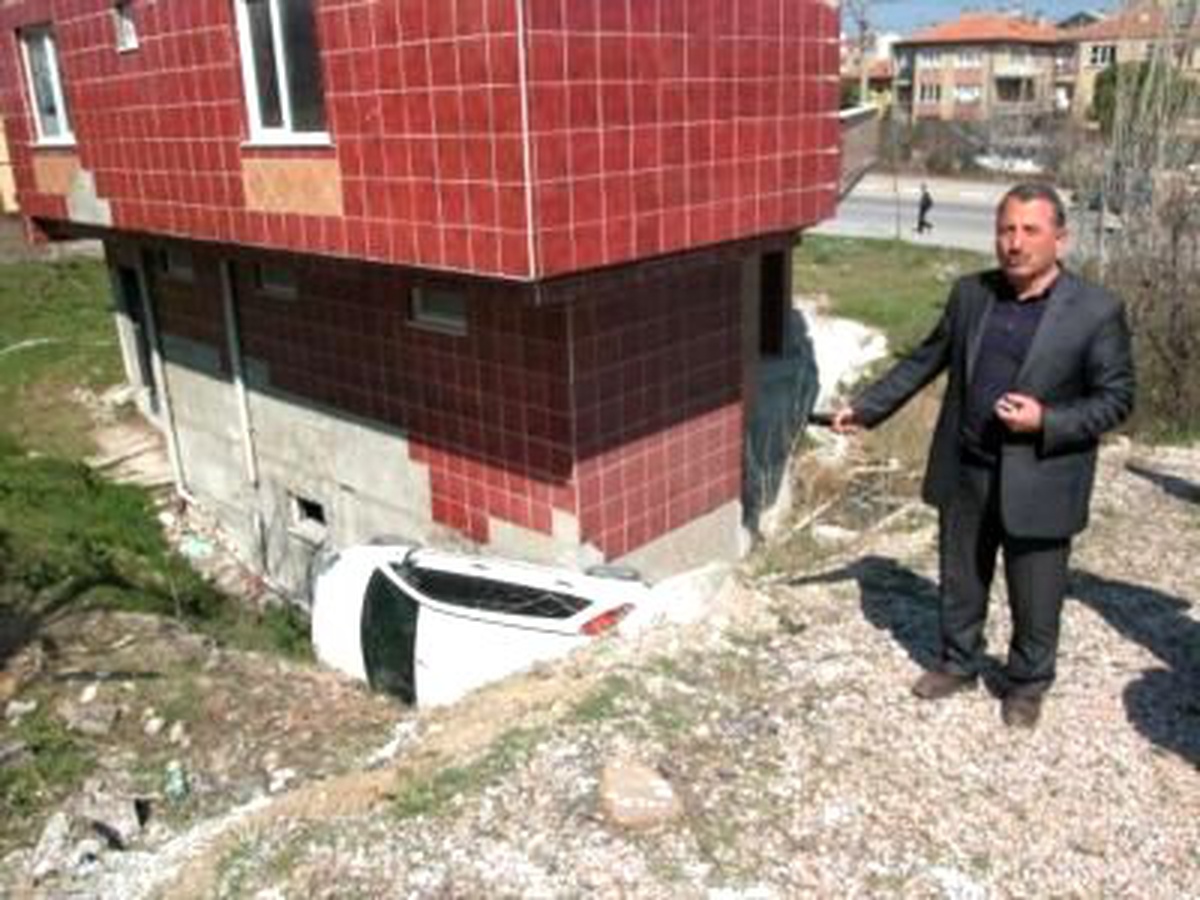 İsyan Ettiren Yokuşta, Korkutan Kaza