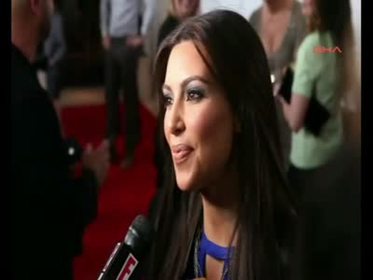 Kim Kardashian\'a Unlu Saldırı
