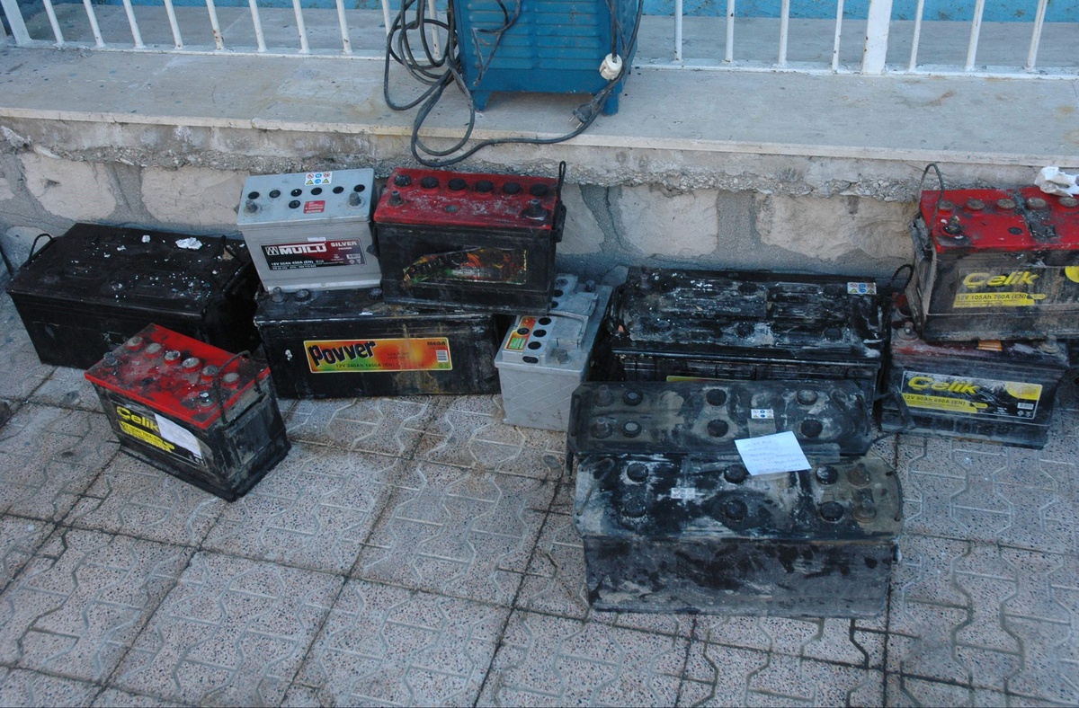Kiralık Otomobille Akü Çalan Hırsızlar Yakalandı