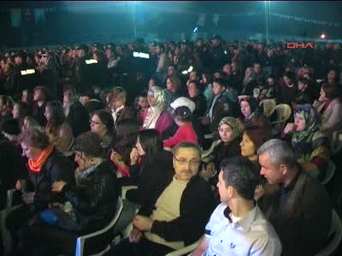 Muazzez Ersoy\'dan Nostaljik Gece