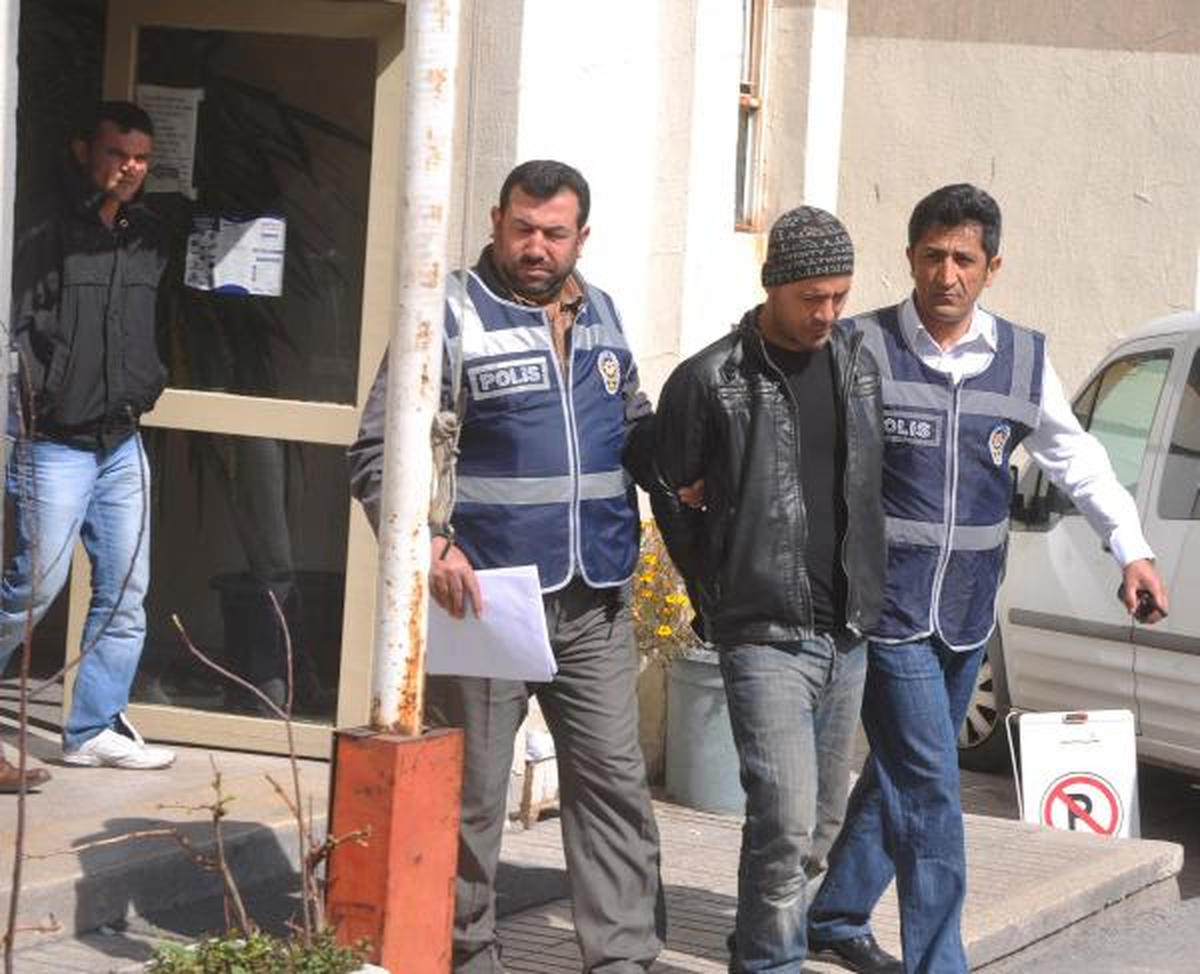 Sahte Savcılar Suçüstü Yakalandı