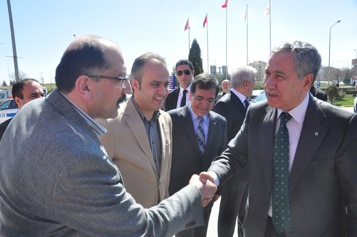 Servisçilerin Meseleleri Arınç\'a İletildi