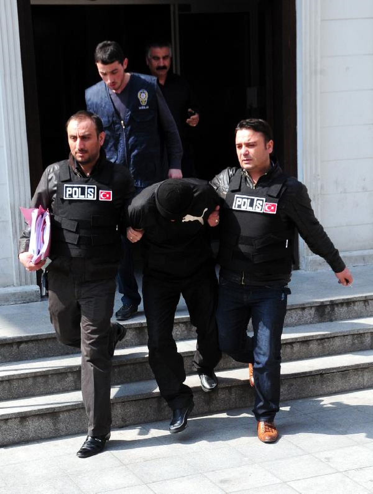 Sokaktaki Çıplak Kadının Tecavüz İddiası