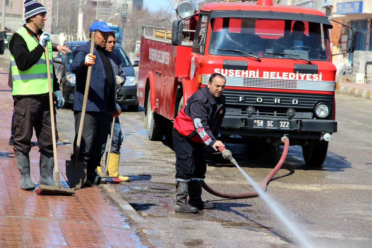 Suşehri Belediyesi\'nden Bahar Temizliği
