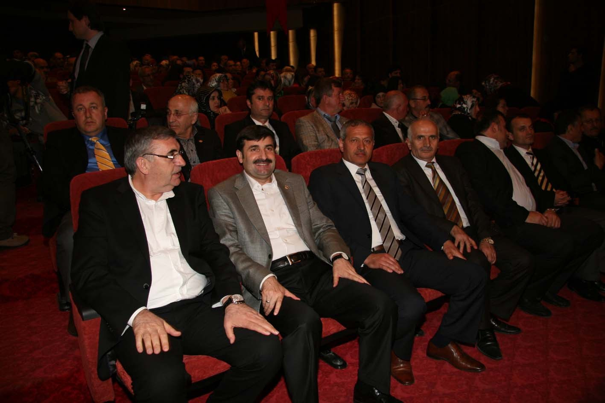 TBMM İnsan Hakları Komisyonu Başkanı Ayhan Sefer Üstün