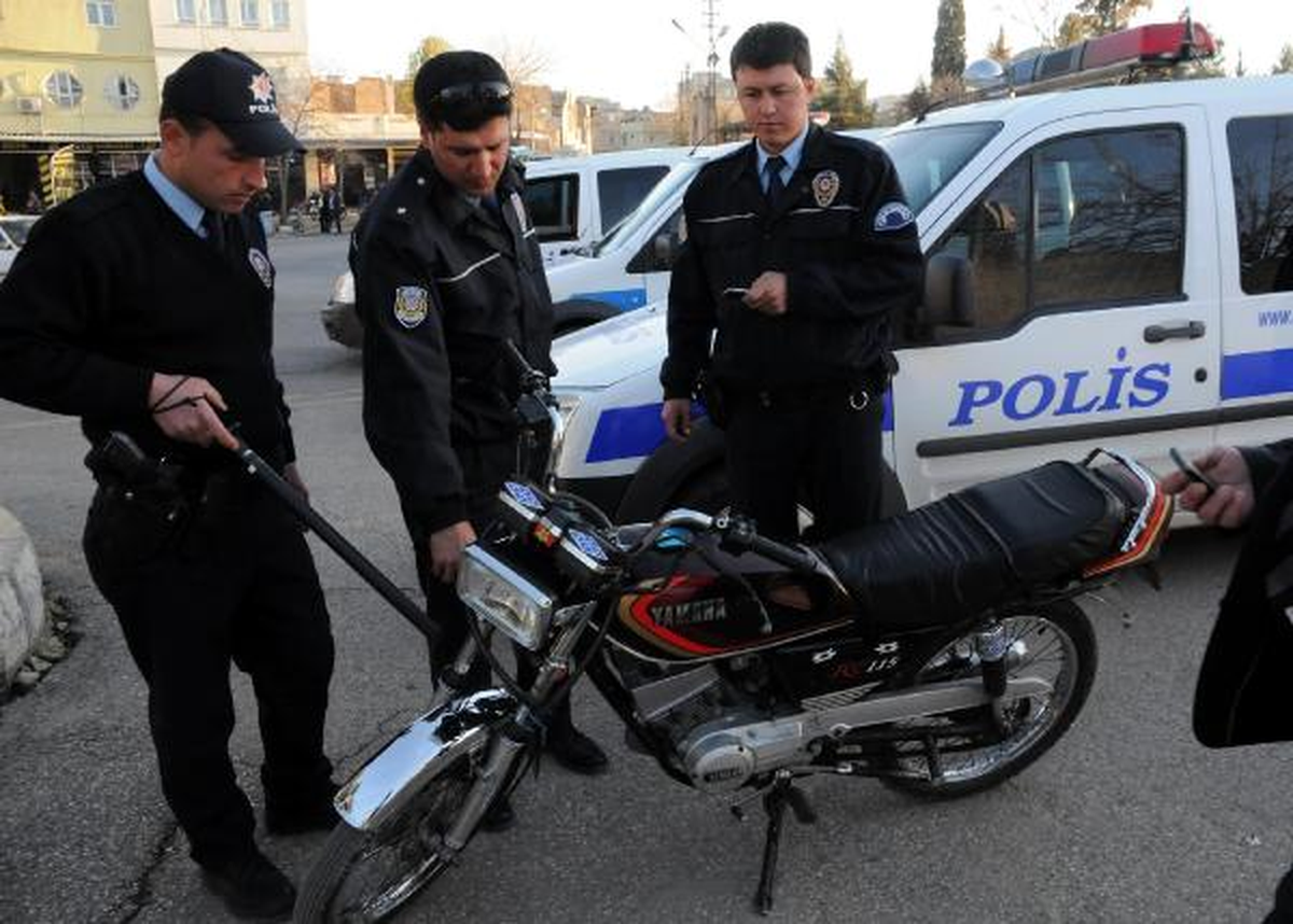 Torbacı Genç, Polisin Elinden Kaçtı
