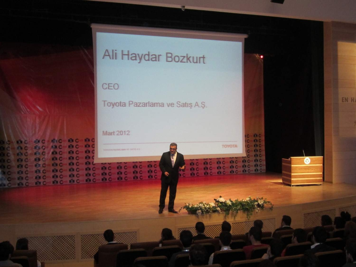 Toyata Toyota Ceo\'su Ali Haydar Bozkurt\'tan Liderlik Konferansı