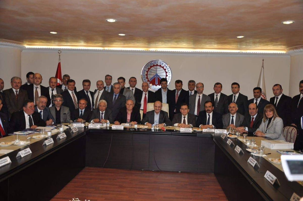Trabzon'un Sorunlarına Çözüm Bulmak İçin Toplandılar