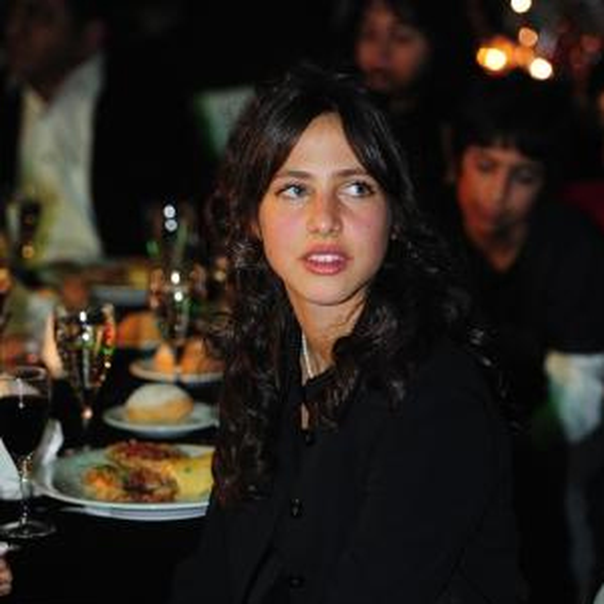 Zehra\'ya e-yasak