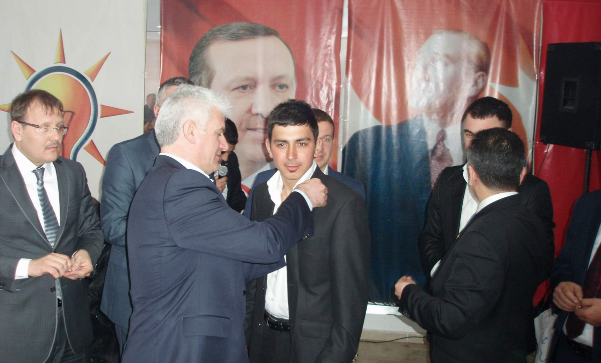 AK Parti İznik Teşkilatına 350 Genç Katıldı