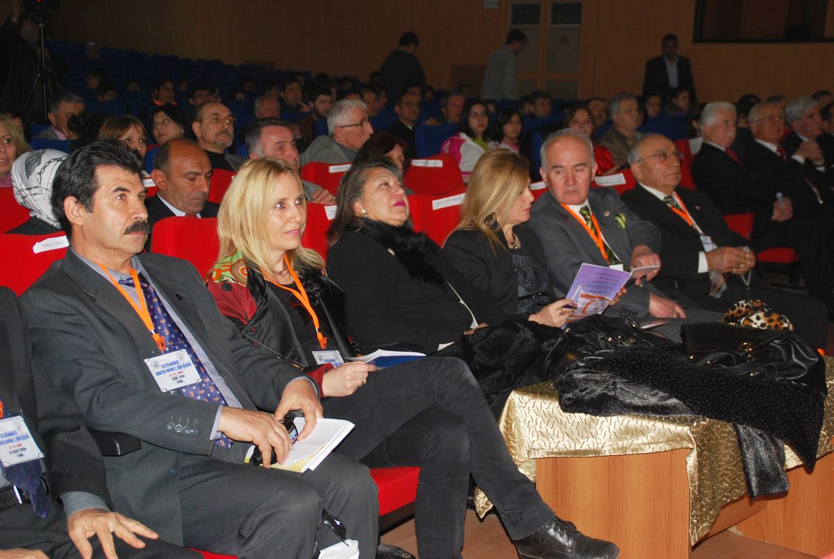 Bafra\'da Uluslararası Şiir Şöleni Yapıldı