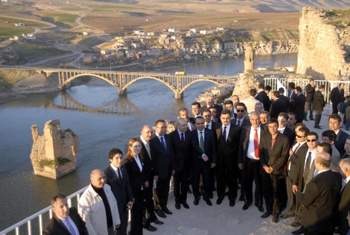 Bakan Şimşek, Bisikletle Hasankeyf\'i Gezdi