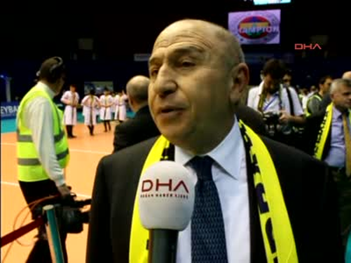Özdemir: "Futbolda 2 Kupayı Birden Kazanmak İstiyoruz"