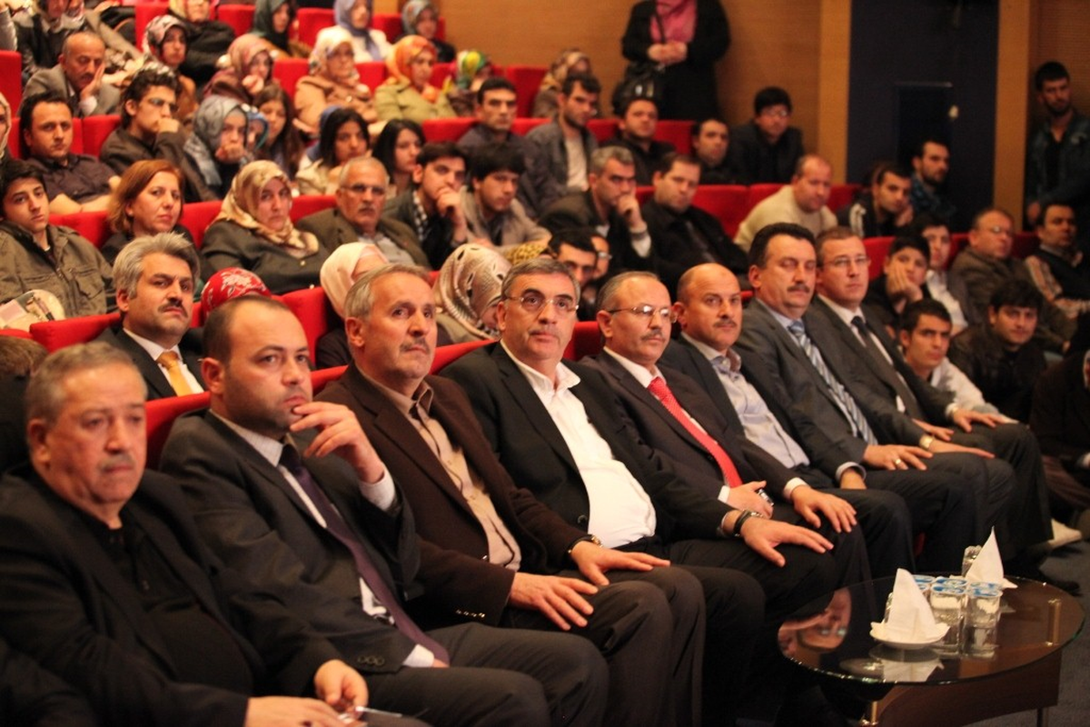 Sakarya'da Bediüzzaman Saidi Nursi'yi Anma Konferansı