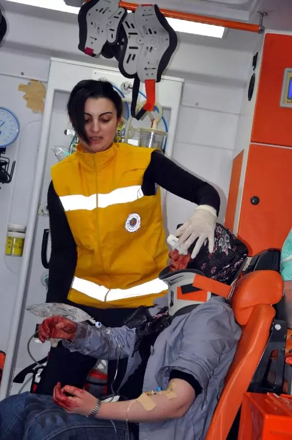 2 Aylık Bebek Kazada Öldü, Anne ve Babası Yaralandı Son