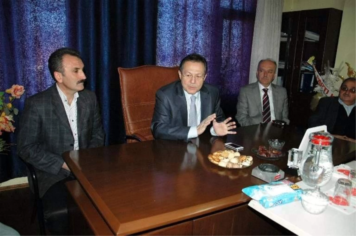 AK Parti Genel Başkan Yardımcısı Uğur Dursunbey\'i Ziyaret Etti