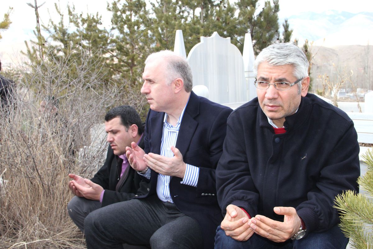 AK Parti İstanbul İl Başkanı Babuşçu Oltu'da Cenaze Törenine Katıldı