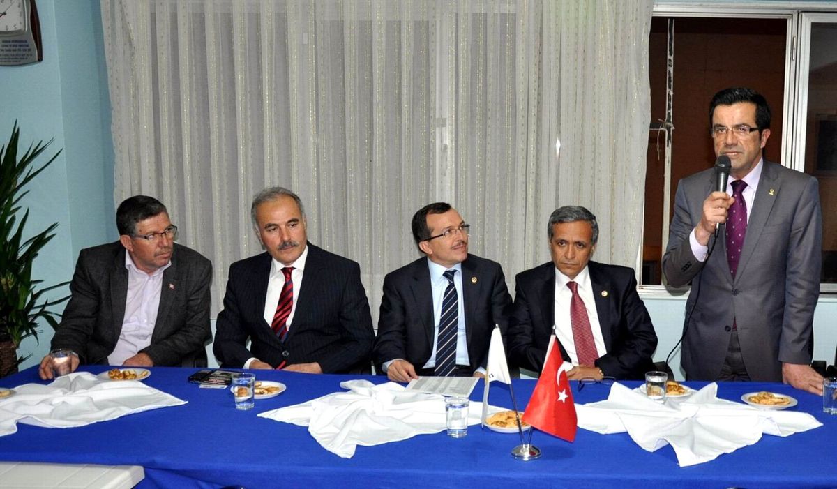 AK Parti Salihli Yönetimi, Aydemir ve Yurttaş\'ı Ağırladı
