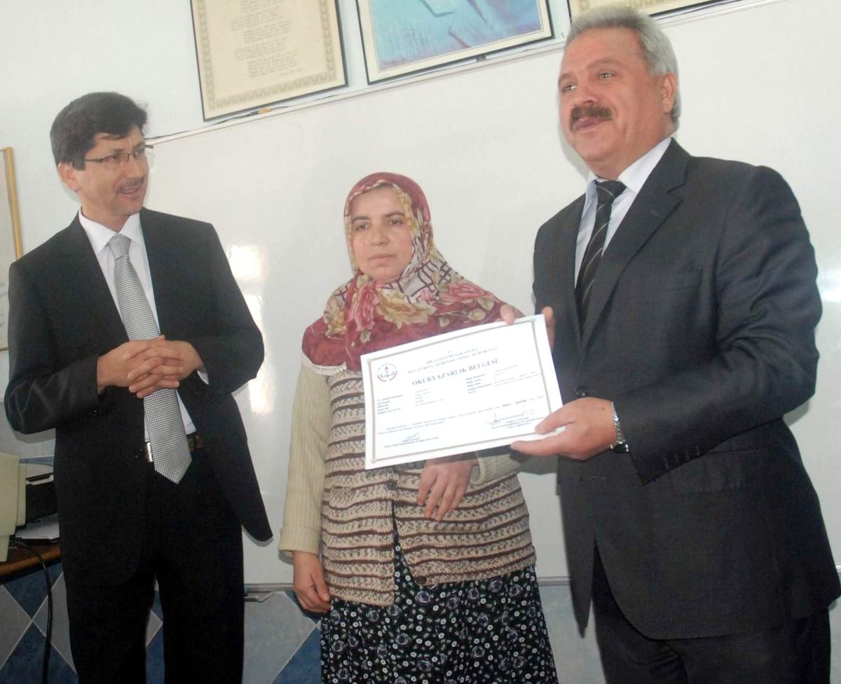 \'Anakız Okuldayız\' Kampanyası Devam Ediyor