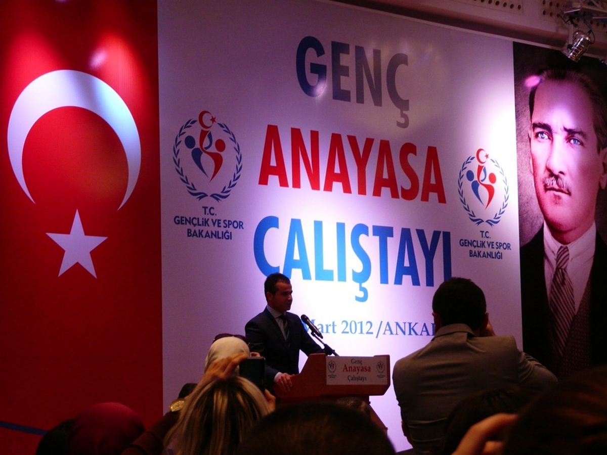 Aydınlı Gençler \'Genç Anayasa Çalıştayı\'na Katıldı