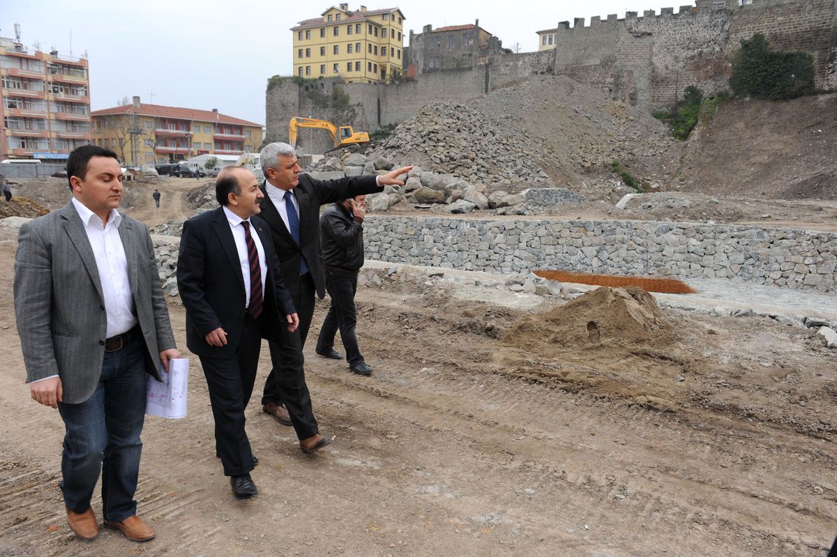 Başkan Gümrükçüoğlu Zağnos Vadisi Üçüncü Etap Çalışmalarını Yerinde İnceledi