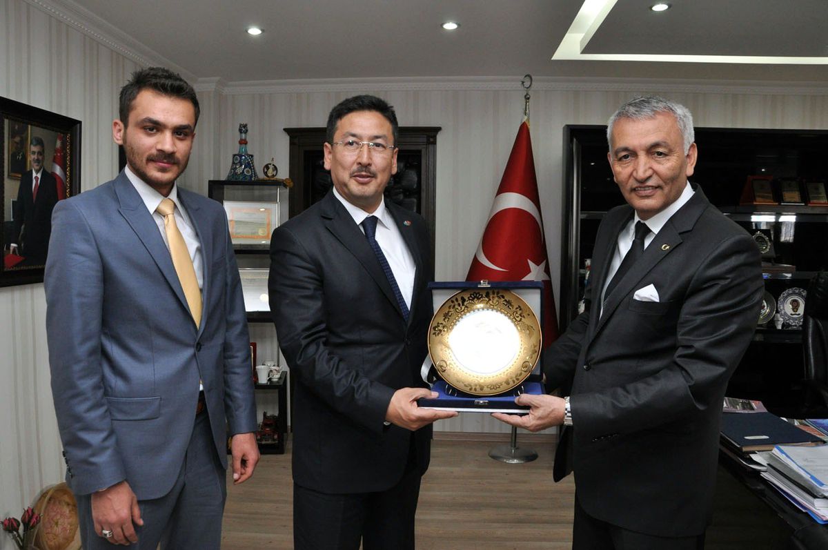 Başkan Günaydın\'a Ziyaret