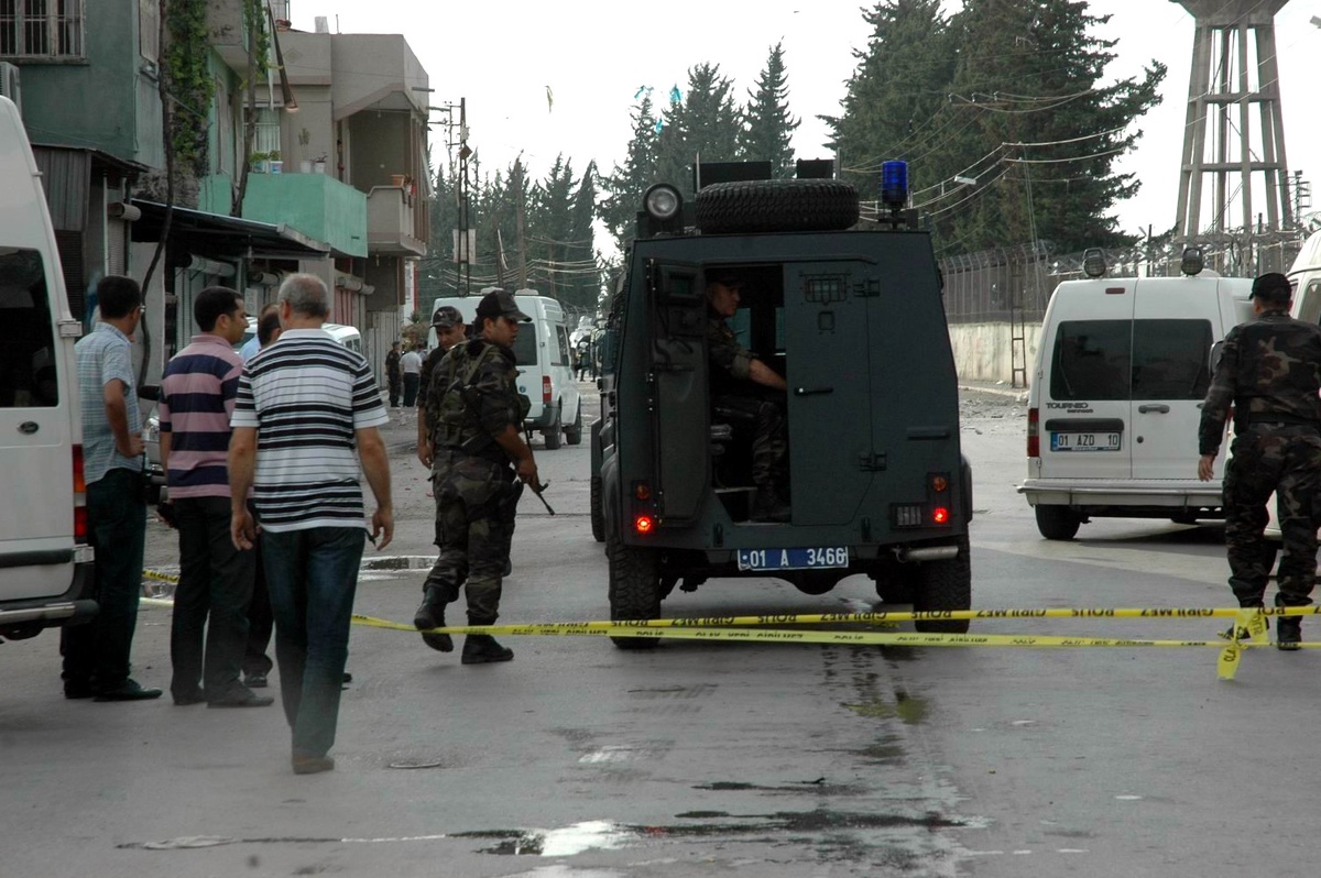 Polisler Bombalı Eylemi Anlattı