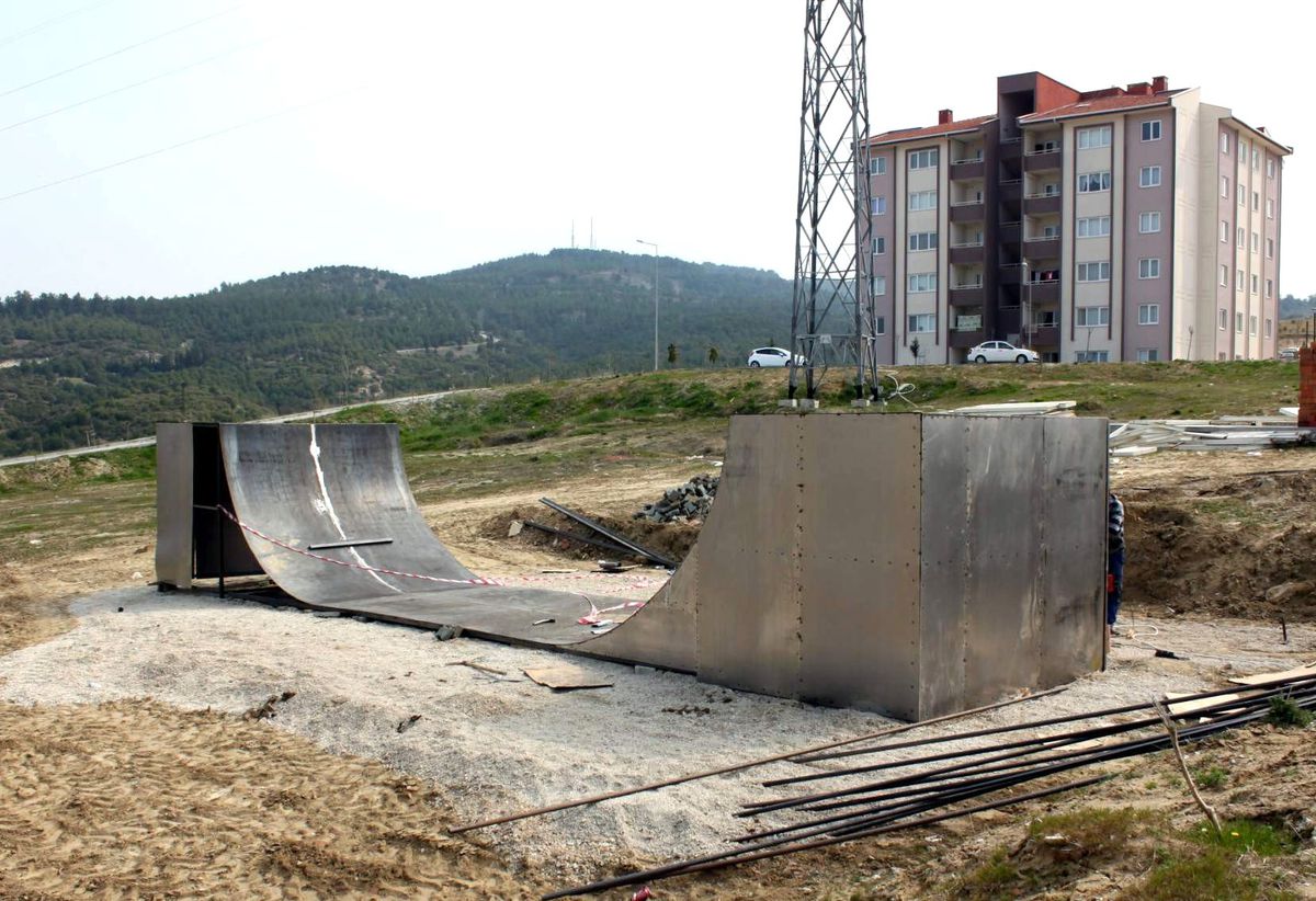 Çanakkale\'nin İlk Kaykay Pisti Kepez\'e Kuruldu