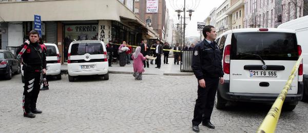 Dilenci Kadının Çantası, Bomba Etkisi Yaptı