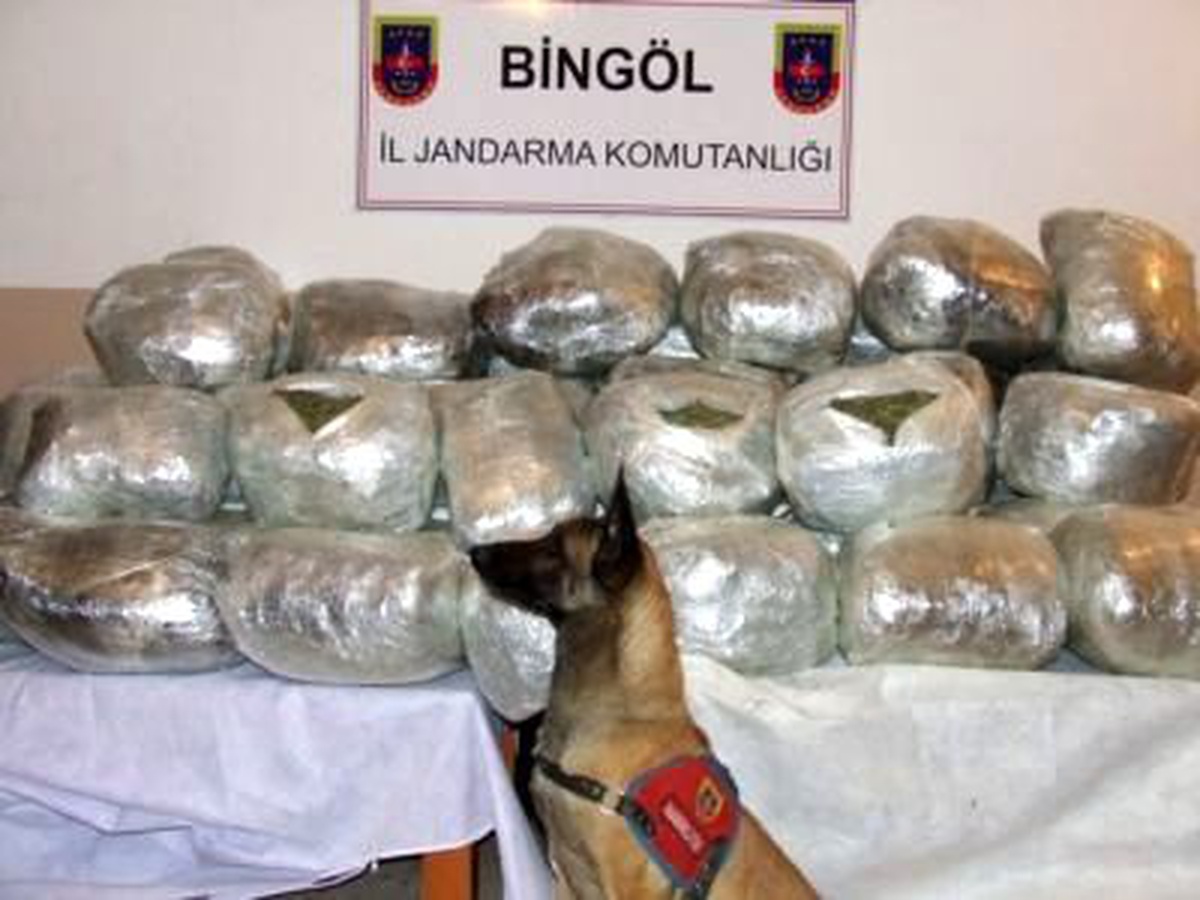 Dur İhtarına Uymayan Araçtan 165 Kilo Esrar Çıktı