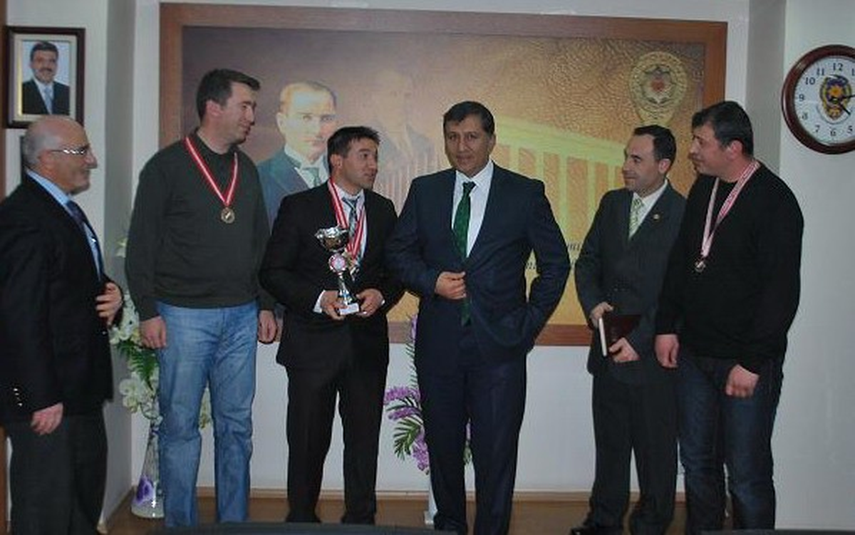 Emniyet Müdürlüğü İpa Takımı Masa Tenisinde Birinci Oldu