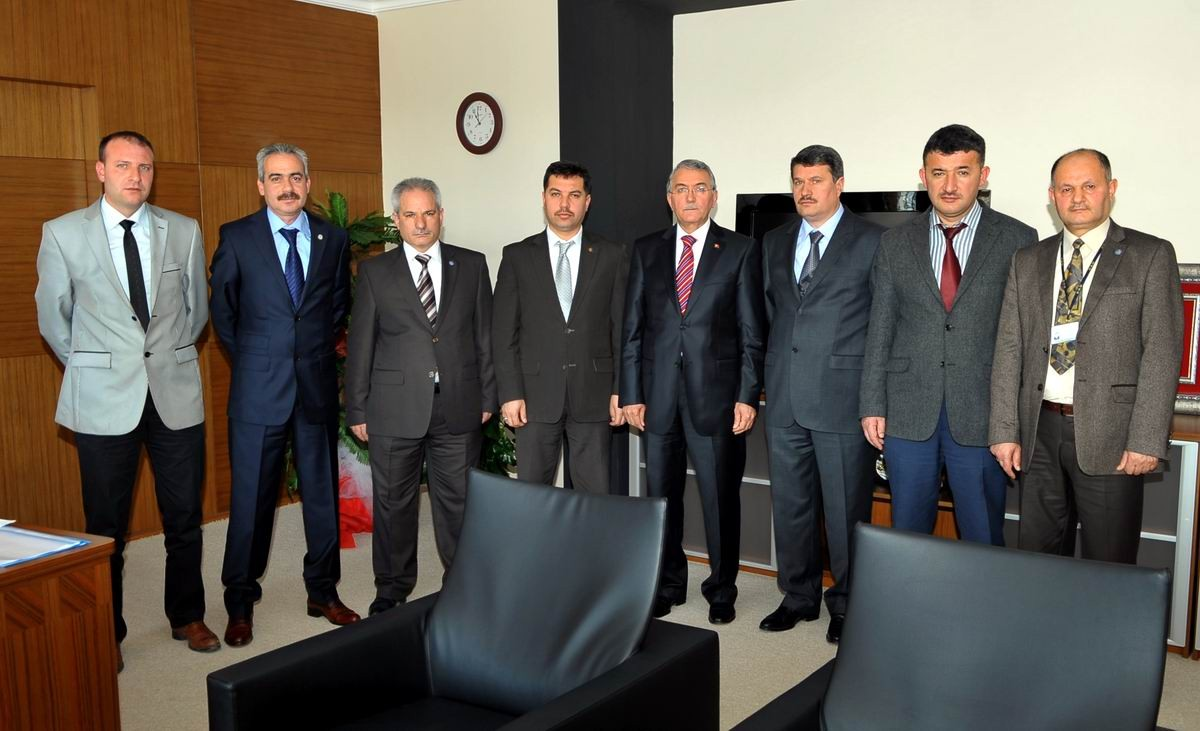 Eskişehir Eğitim Bir Sen Şubesi, Esogü Rektörü Prof. Dr. Hasan Gönen\'i Ziyaret Ettiler