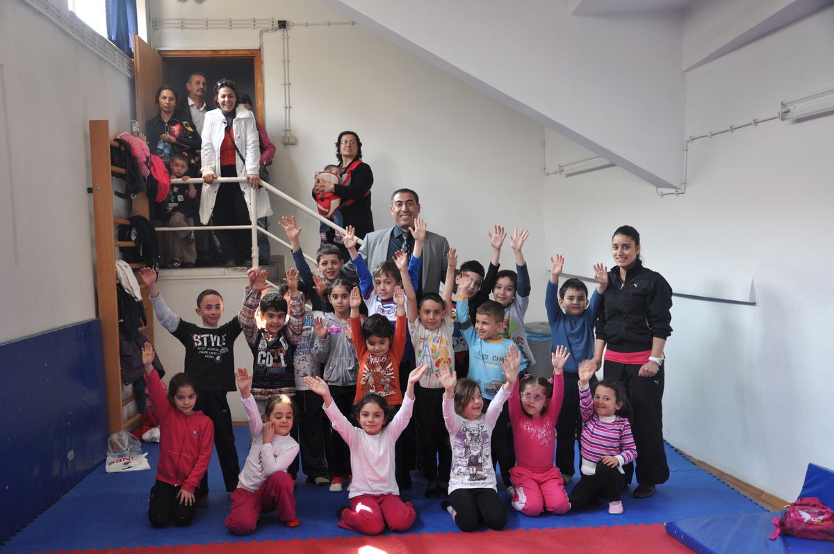 Gençlik ve Spor İl Müdüründen Miniklere Özel İlgi