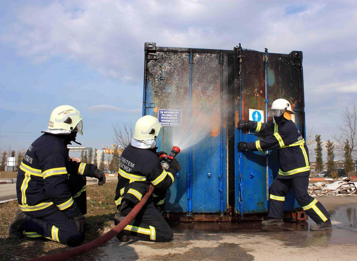 Gönüllü İtfaiyeciler Yangın Tatbikatına Katıldı